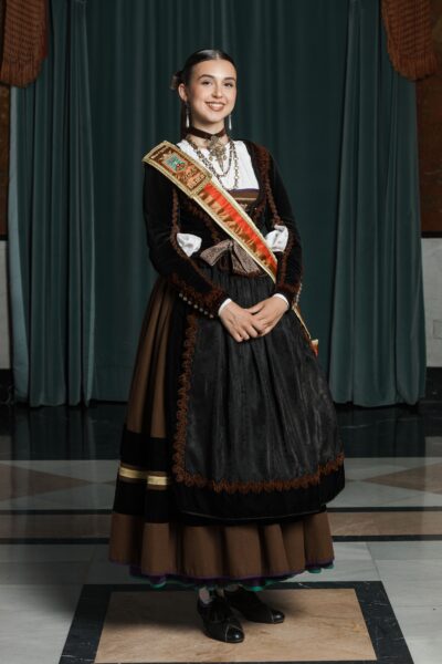 Dama Mayor Celia Perez Merino